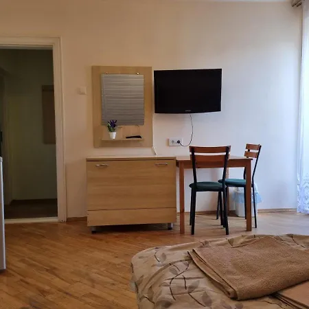 Livingpalanga Meta Su Balkonu Apartament *
