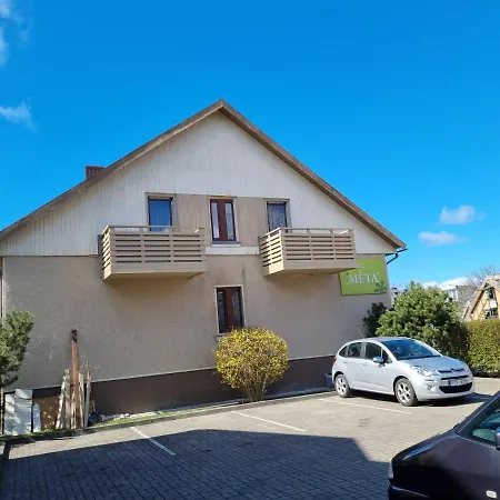 Livingpalanga Meta Su Balkonu